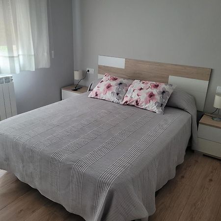 Casa Julio, Bonita Casa Comoda Y Espaciosa, Totalmente Reformada Con Terraza Y Jardin Privado Riezu Exteriör bild