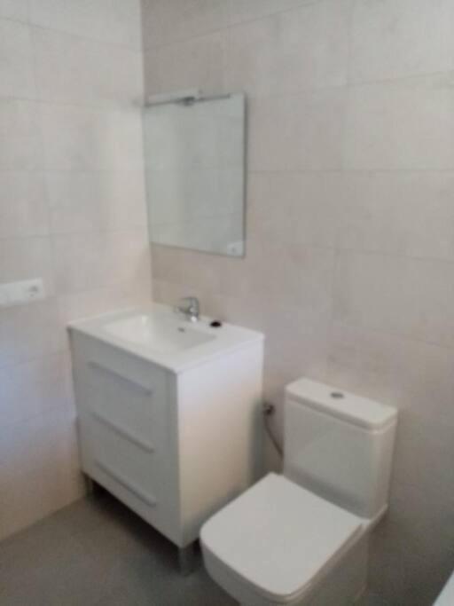 Casa Julio, Bonita Casa Comoda Y Espaciosa, Totalmente Reformada Con Terraza Y Jardin Privado Riezu Exteriör bild