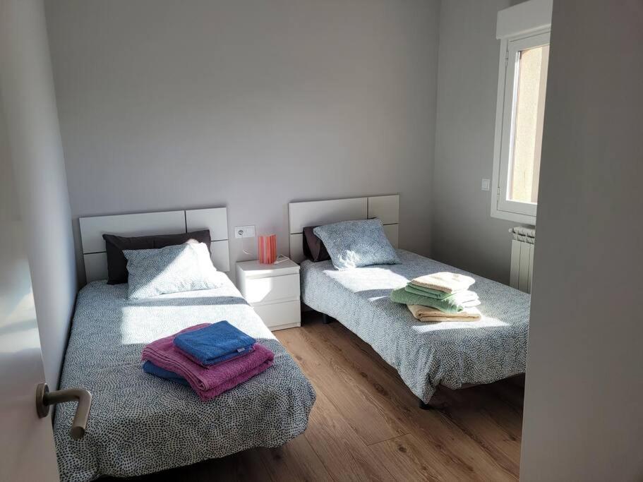 Casa Julio, Bonita Casa Comoda Y Espaciosa, Totalmente Reformada Con Terraza Y Jardin Privado Riezu Exteriör bild