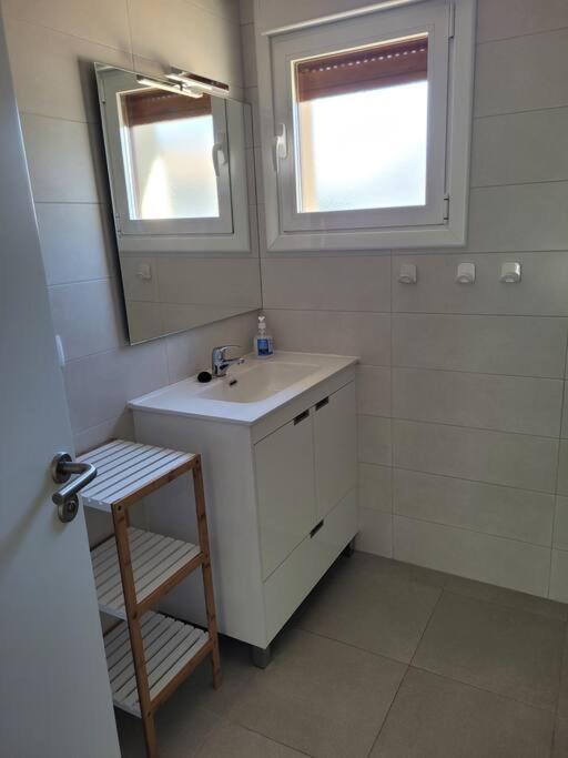 Casa Julio, Bonita Casa Comoda Y Espaciosa, Totalmente Reformada Con Terraza Y Jardin Privado Riezu Exteriör bild