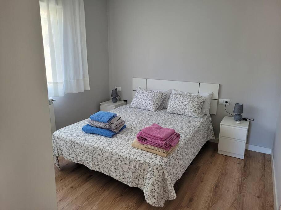 Casa Julio, Bonita Casa Comoda Y Espaciosa, Totalmente Reformada Con Terraza Y Jardin Privado Riezu Exteriör bild