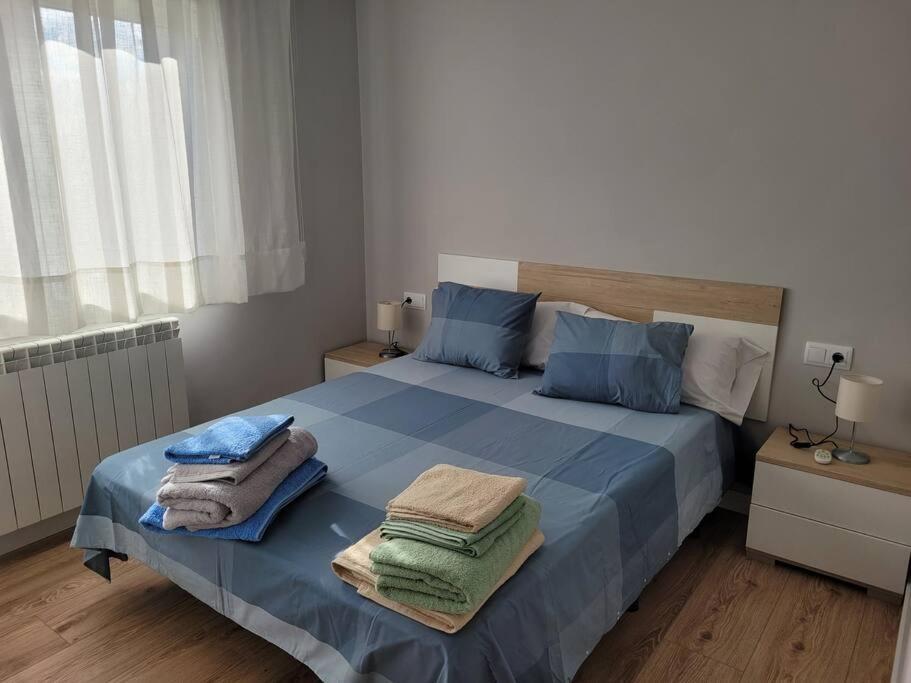 Casa Julio, Bonita Casa Comoda Y Espaciosa, Totalmente Reformada Con Terraza Y Jardin Privado Riezu Exteriör bild